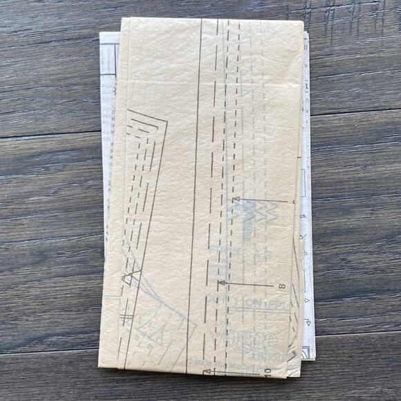 Vogue Pattern V8486 Dress Sewing Pattern UNCUT Sz 6-12 - Picture 5 of 5